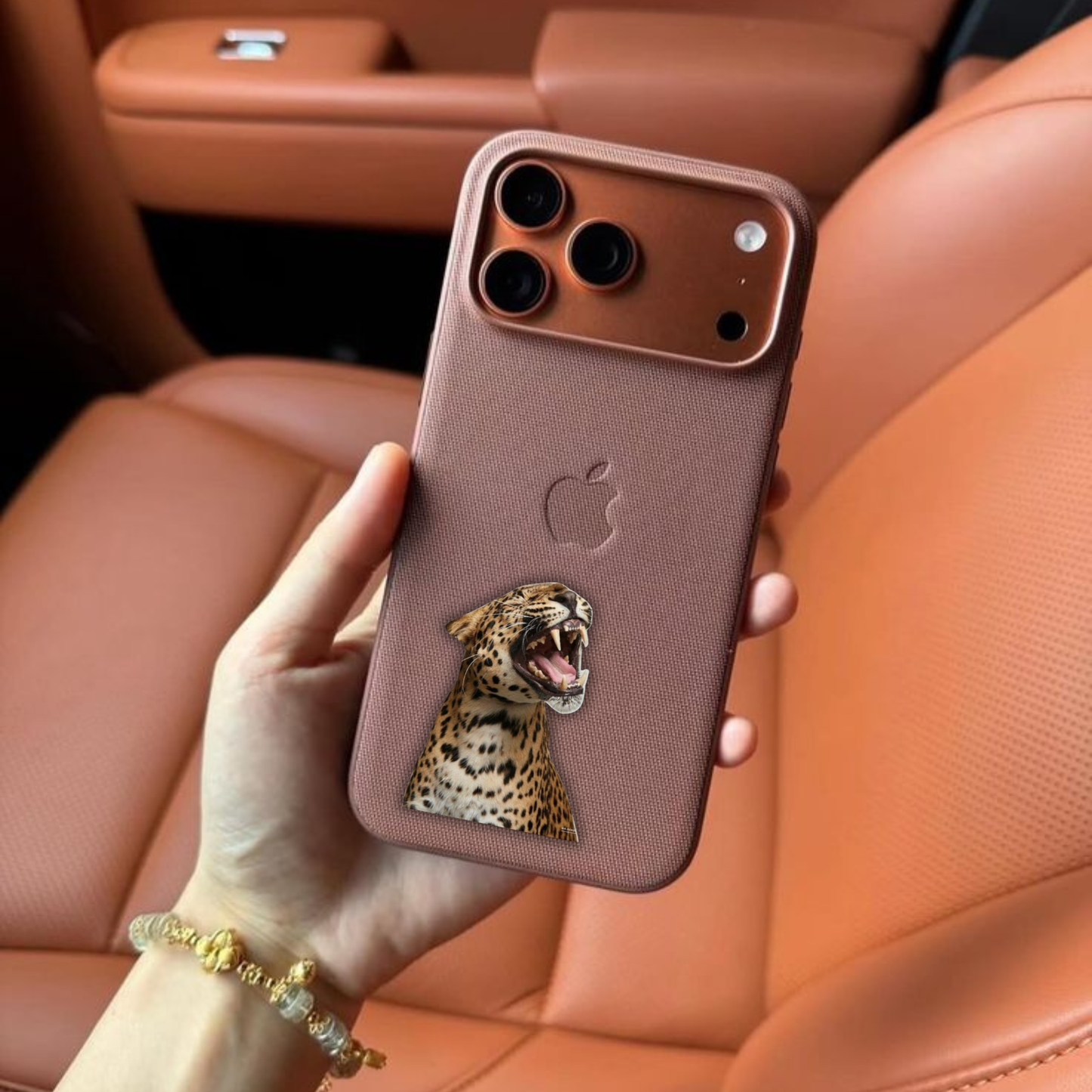 🐆 Roaring Leopard