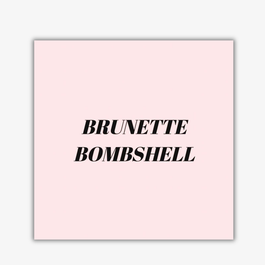 💋 Brunette Bombshell